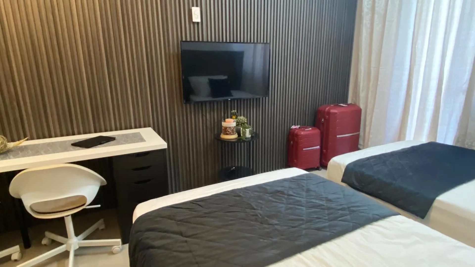 Condo Suite/Apartment Pasay Sm Moa - Stay Cozy & Boujee Manila Philippines
